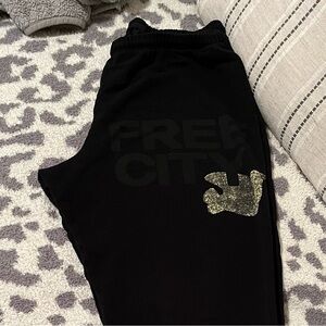 Free City joggers / yellow Detail / Excellent Condition/ black w yellow